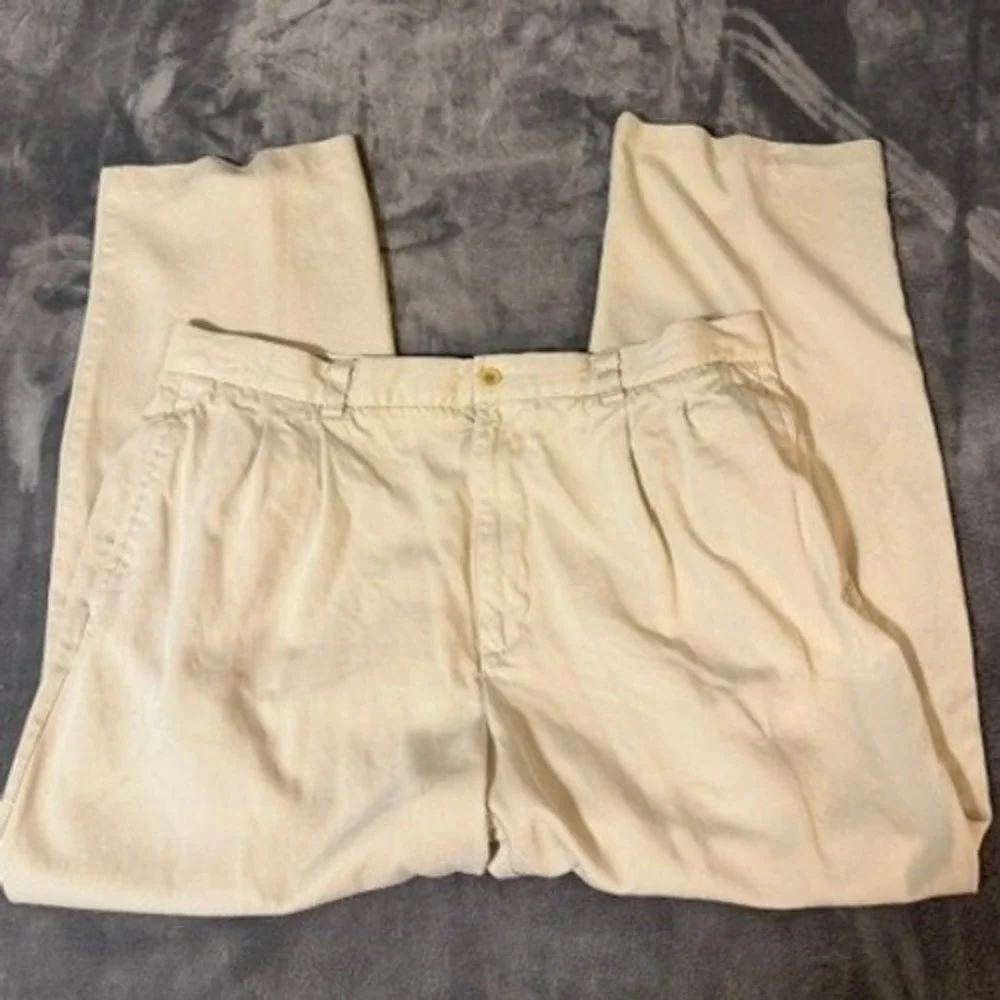 Tommy Bahama Mens 38x30 Cream 100% Silk Pleated Relaxed Wide Leg Trousers Pants